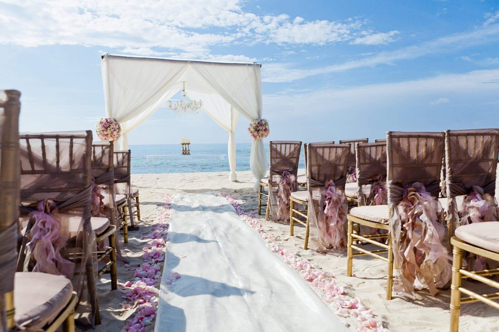Are You Planning to Say "I Do" in Paradise?